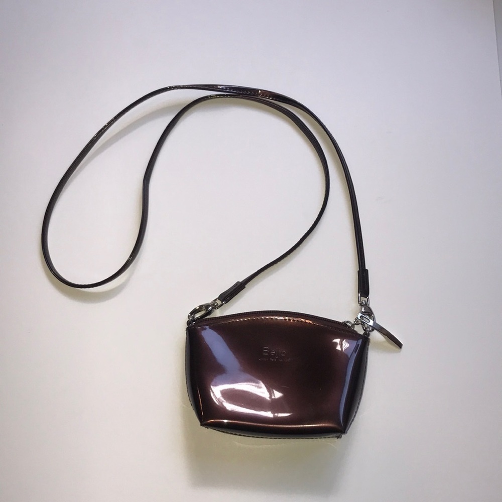 BEIJO SMALL WRISTLET PURSE